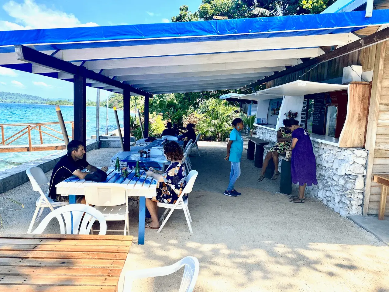 Daytime dining and bar at Starfish Beach Bar